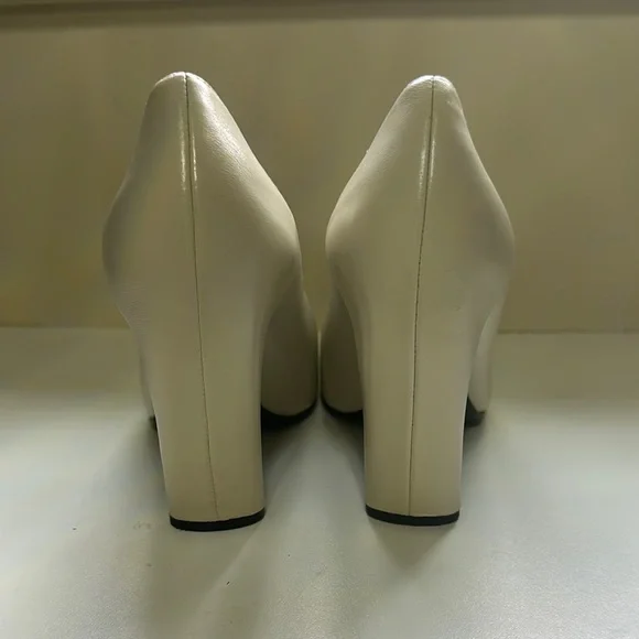 Tory Burch Sculpted Peep-Toe Pumps - Picture 5 of 10